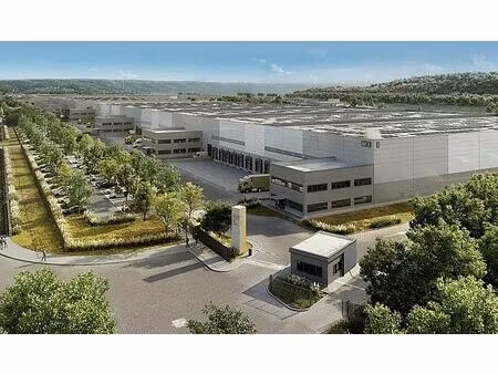 location entrepôt / local d'activités petit couronne 16 421 m²