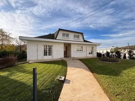 à louer maison 215 m² – 1 700 € |rosselange