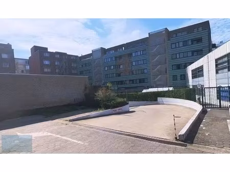 garage te huur in genk