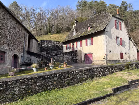 maison à monceaux sur dordogne avec magnifique grange