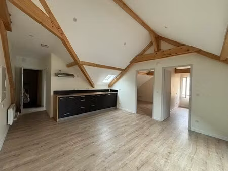 location appartement 3 pièces 39m² bagneres de bigorre 65200