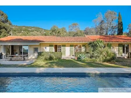 bas rayol canadel proche du mythique hotel bailli de suffren