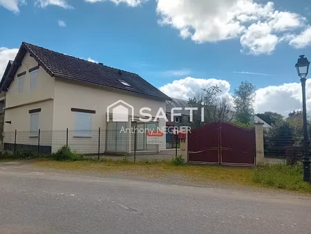 vente maison 6 pièces 131 m² à la carneille (61100)  164 000 €