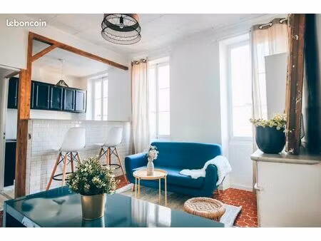 studio notre dame du mont 13006 marseille