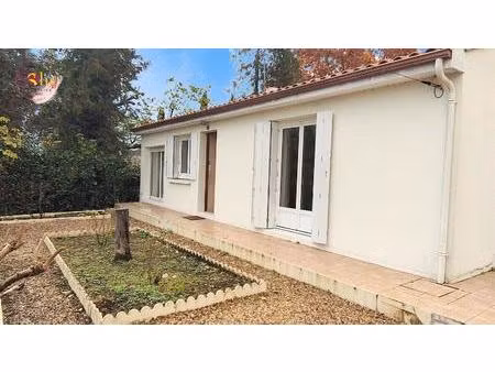 location maison 3 pièces 88 m² à cognac (16100)