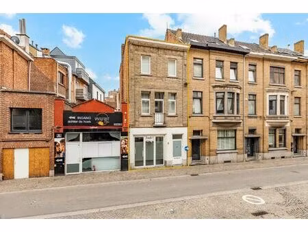 opbrengsteigendom bestaande uit 2 appartementen