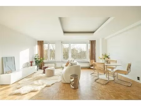 licht 2 slaapkamer appartement aan het zuid