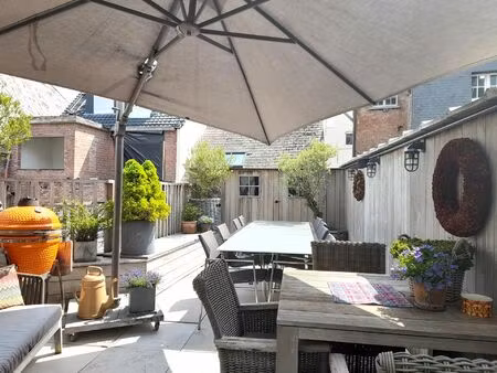 luxueus afgewerkt appartement in hartje lier