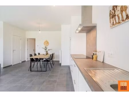 ruim 2-slpk appartement met dubbel terras