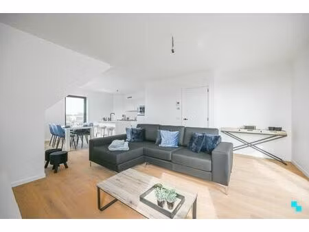 energiezuinig tweeslaapkamerappartement met terras in beveren-leie!