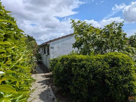 vakantiewoning met 2 slpk  tuin en parking – de panne