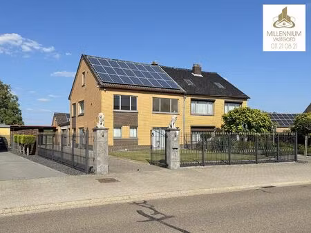 ruime 4-slaapkamerwoning en 2 badkamers in diepenbeek