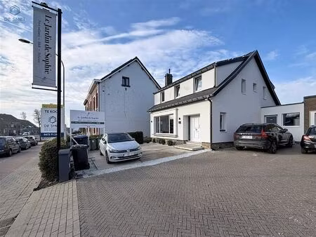 instapklare  energiezuinige woning met kangoeroe- of zorgwoning in de tuin