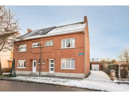 rustig gelegen  te verbouwen hob