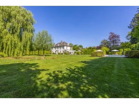 unieke parel op royaal perceel (3.877 m²) met bouwgrond