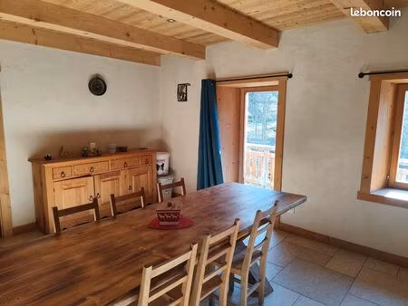 maison avec terrains et gros potentiel