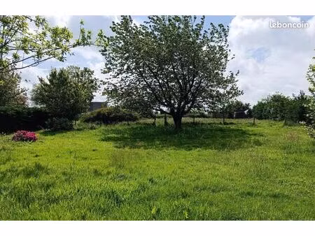 terrain 800 m² butot venesville