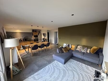 appartement t4 traversant rénové de 68 m² – 3 chambres – balcon - hypercentre du bourget d