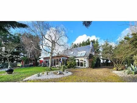 propriete de 183 m² à soulaire-et-bourg