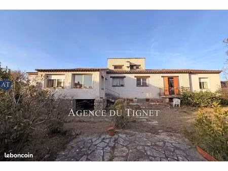 villa 6 pièces 186 m²