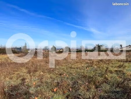 terrain 6 030 m² narrosse