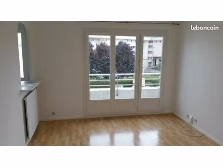 location t2 lognes rer torcy