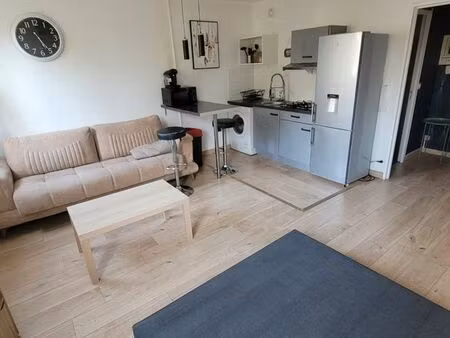 grand studio meublé secteur montaud