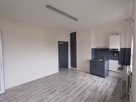 f1 de 25 m2 à lorry les metz