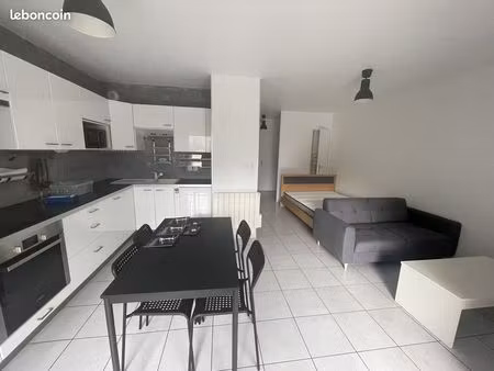 studio 1 pièce 34 m²