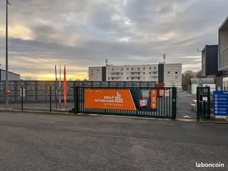 garage/box 7 m² saran