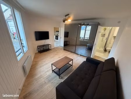 studio meublé rénové – 33 m² – angerville centre – 625 cc