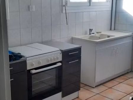 f2 proche des carmes