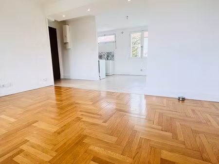 appartement t4 avec garage - proche métro tram bus