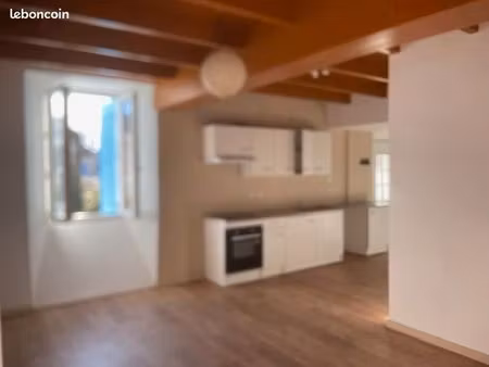 maison 120 m² – 3 chambres – centre cozes