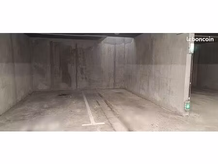 parking privé sécurisé-quartier des minimes - la rochelle