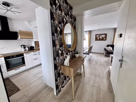 maison d'habitation - 3 chambres - garage