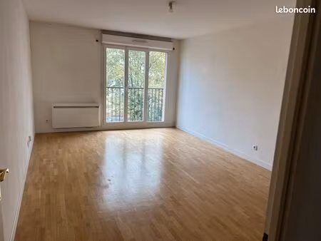 à louer – appartement 3 pièces lumineux et traversant à châtillon (92320)
