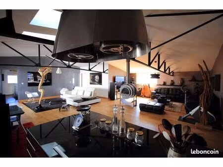 loft 186m²  patio  3ch  prox gare