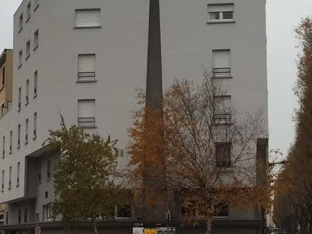 studio meublé - proche gare - ecoles - gem