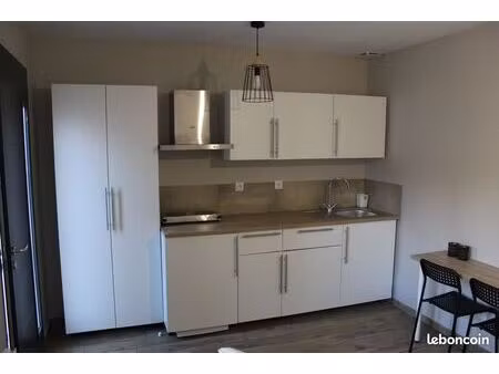 t2 meublé village vitrolles