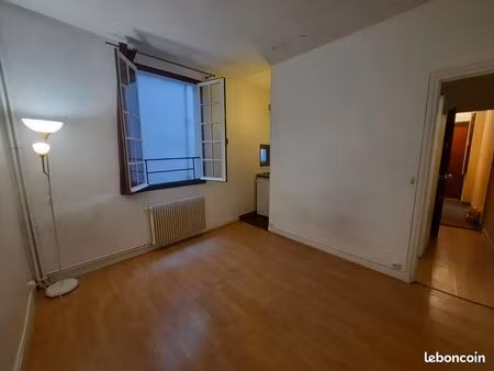 studio quartier invalides