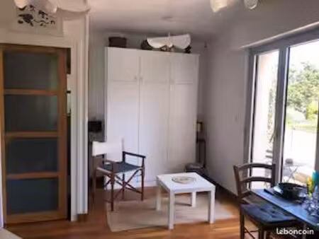 studio proche de la mer