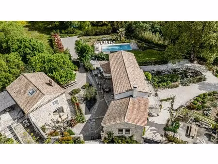 ancien moulin à eau du xixe siècle de 360 m2 domaine rénové avec gîtes classés 1 1 ha...