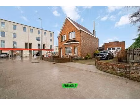 huis te koop in oudenburg met 2 slaapkamers