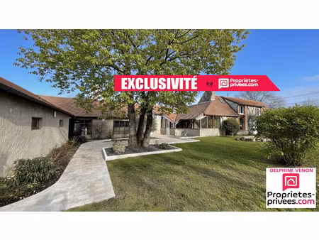 exclusivité - longère rénovée à 2 pas du futur lycée sur un terrain de 1100 m² à chateaune