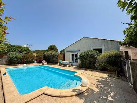 villa de plain pied avec piscine et garage à lignan sur orb
