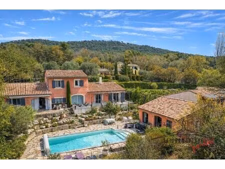 en exclusivité  une villa de caractère  ouverte sur les paysages des voconces.