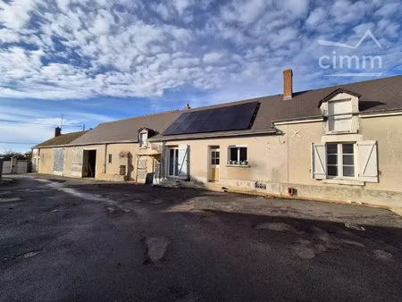 ensemble immobilier de caractère avec dépendances – villebarou (41000)