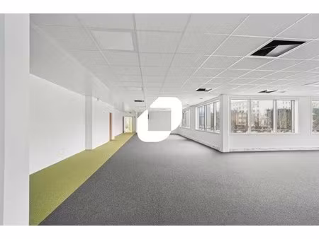 location bureau villepinte 93420