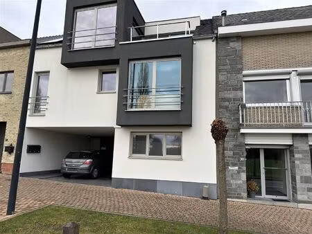 instapklaar 2-slpk appartement te huur